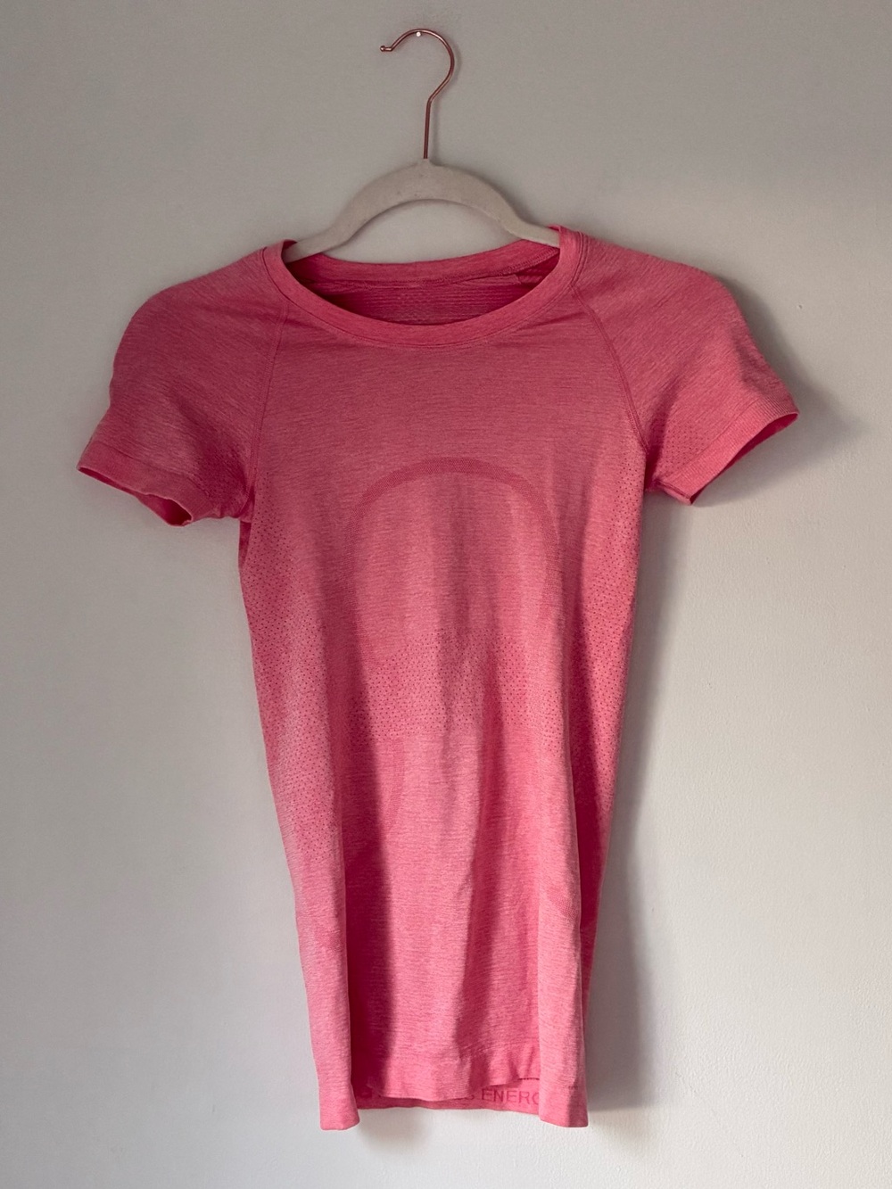 Lululemon Swiftly Tech Short Sleeve Shirt Peach Pink Size 2